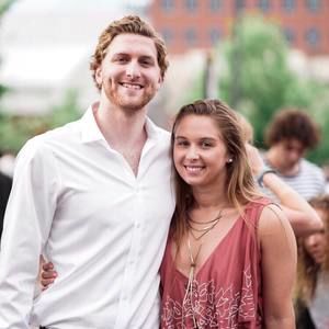 Meet your Posher, Chloe